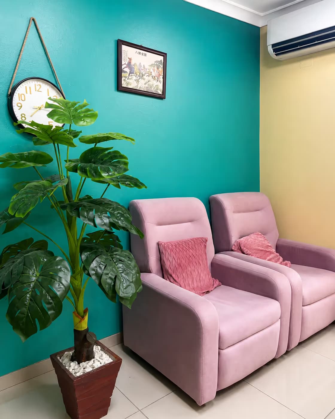 Consultorio Oficina 211 — sala de atención, otra vista